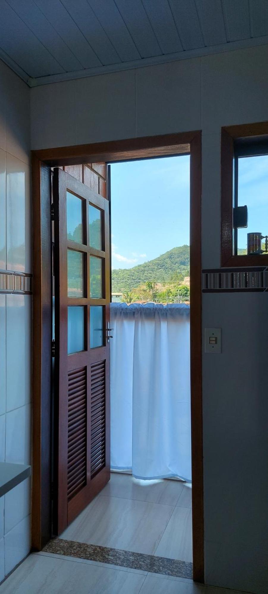 Chale Borasol Martim De Sa Piscina 600Mts Da Praia Leilighet Caraguatatuba Eksteriør bilde